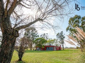 Quinta vacacional · 5000m² · 3 Ambientes · Exclusiva Quinta en Los Acantilados Sobre Av Jorge Newbery