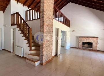 Casa · 176m² · 6 Ambientes · 1 Cochera · Casa en Venta en Bermudas, Pilar, Zona Norte