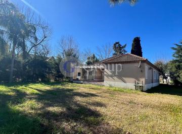 Casa · 176m² · 6 Ambientes · 1 Cochera · Casa en Venta en Bermudas, Pilar, G. B. a. Zona Norte