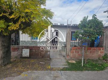 Casa · 200m² · 6 Ambientes · 2 Cocheras · Casa en Venta Barrio Solidaridad