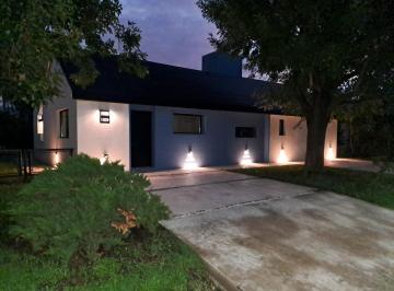 Casa · 100m² · 4 Ambientes · 1 Cochera · Casa en Venta 4 Ambientes en Country Banco Provincia a Estrenar