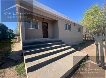 Casa · 112m² · 4 Ambientes · Casa en Venta de 3 Dorm. en Villa Santa Cruz del Lago