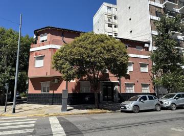 Departamento · 41m² · 2 Ambientes · 2 Ambientes Al Frente con Balcón | Muy Buen Estado | Luminoso