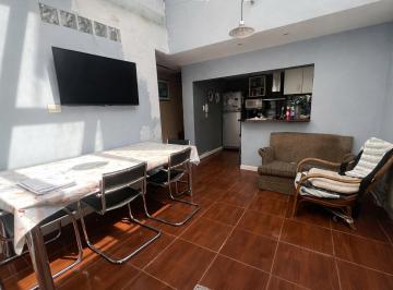 PH · 86m² · 3 Ambientes · Venta PH 2 Dorm. + Comodin con Quincho, Terraza y Asador en Pichincha
