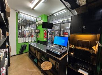 Local comercial · 10m² · 1 Ambiente · Local en Galeria Sobre Pasteur y Av Corrientes. Sup: 10 m²