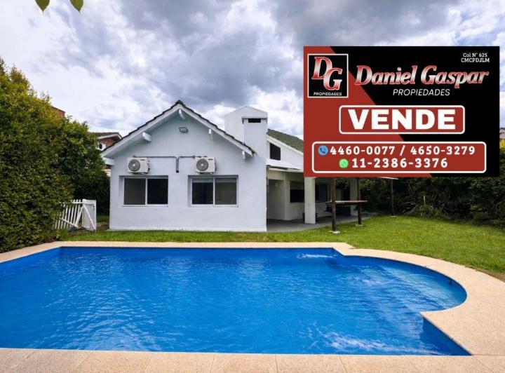 Casa · 94m² · 4 Ambientes · 1 Cochera