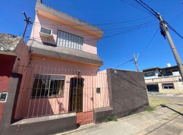 Casa de 3 ambientes, Morón · Casa 3 Ambientes en Esquina