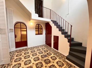 Casa · 75m² · 5 Ambientes · Casa - Rosario