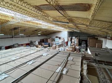 Bodega-Galpón · 700m² · Depósito Galpón en Alquiler en Villa Ortúzar, Capital Federal, Buenos Aires