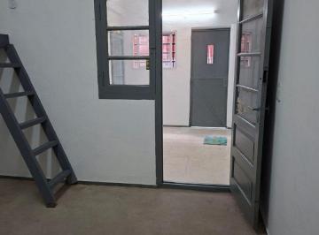 Departamento de 1 ambiente, Lanús · Alquiler. Monoambiente Amplio con Entrepiso.