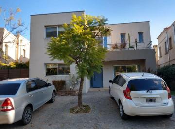 Casa de 7 ambientes, Tigre · Casa en Barrio Cerrado Isla del Sol. Vigilancia Permanente