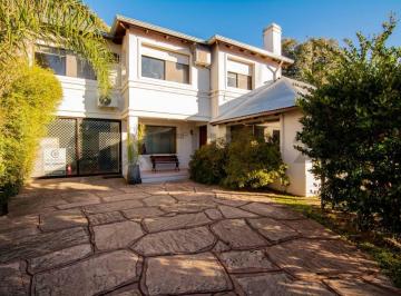 Casa · 342m² · 10 Ambientes · 2 Cocheras · Venta Casa de 4 Dorm. en Country Carlos Pellegrini, Fisherton