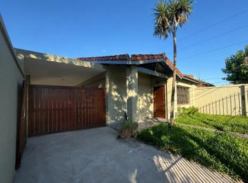 Casa · 3 Ambientes · Casa - Ituzaingó