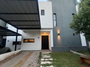 PH de 6 ambientes, Córdoba · Duplex en Venta en Housing de Miradores - Miradores de Manantiales I