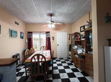 PH · 77m² · 3 Ambientes · Venta PH 3 Amb Interno con Patio. Salta N° 2142, Avellaneda.