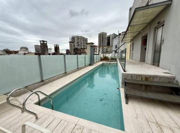 Departamento · 49m² · 2 Ambientes · 1 Cochera · Alquiler 2 Ambientes Al Frente con Balcón y Amenities – Apto Profesional