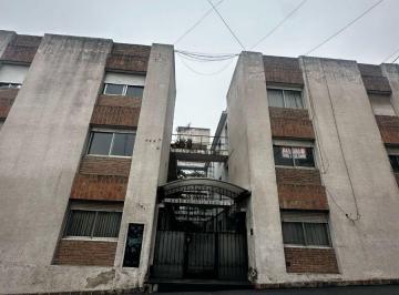 Departamento de 4 ambientes, Córdoba · Alberdi. Hermoso Depto de 1d con Patio Cercano a Patio Olmos!