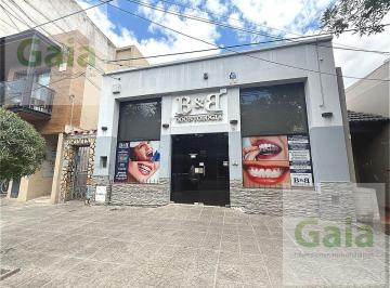 Oficina comercial · 170m² · 8 Ambientes · Centro Médico, Consultorios en Venta