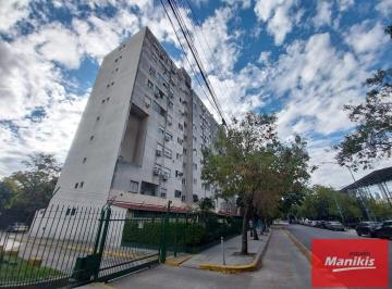 Departamento · 90m² · 4 Ambientes · 1 Cochera · Departamento en Barracas