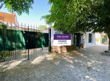Casa · 147m² · 4 Ambientes · 3 Cocheras · Muy Linda Casa en 1 Planta en Venta en Acassuso