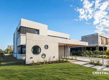 Casa · 270m² · 6 Ambientes · 2 Cocheras · Venta / Permuta - Casa 3 Dorm. y Escritorio - Vida Barrio Cerrado, Funes.