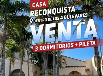 Casa · 189m² · 6 Ambientes · 2 Cocheras · Casa Centrica Dentro de Los 4 Bv