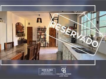Casa · 186m² · 5 Ambientes · 3 Cocheras · Venta Casa de 5 Amb. Permuta Boedo – a Reciclar - Toma Menor Valor