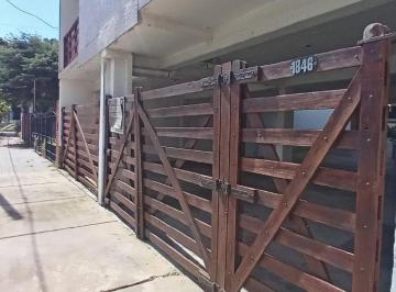 Casa de 3 ambientes, Santa Teresita · Dos Propiedades en Bloch en Santa Teresita