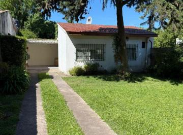 Casa de 3 ambientes, Miramar · Casa con 2 Habitaciones en Venta, 200 m² de Terreno en Parquemar