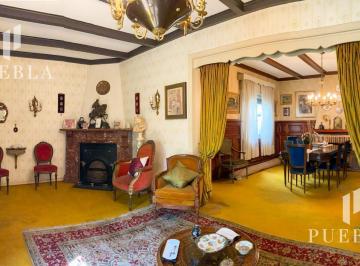 Casa · 450m² · 7 Ambientes · Casa en Venta Lomas de Zamora