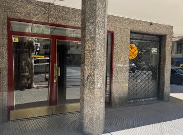 Departamento de 3 ambientes, Recoleta · Av Pueyrredon y Mansilla 3 Amb C/dep 3er Piso Al Frente Luminoso Reciclado