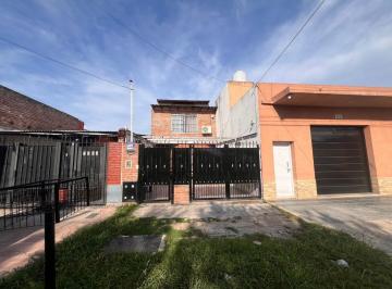 Casa · 135m² · 4 Ambientes · 1 Cochera · En Venta Villa Bosch Duplex de 4 Ambientes 2 Baños Cochera y Patio F: 10976