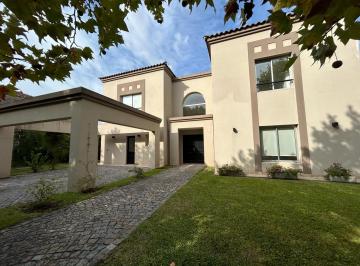 Casa · 361m² · 5 Ambientes · 2 Cocheras · Venta en La Alameda, Nordelta, Casa Interna con 4 Dorm..