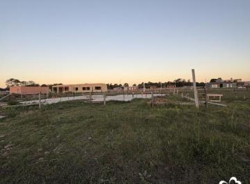 Terreno · 951m² · ¡Venta! Gral. Madariaga, Bs. As. Lote con Proyecto de Vivienda, Planos Aprobados