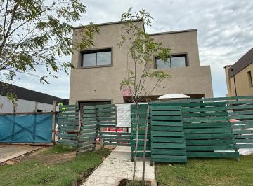 Casa · 197m² · 6 Ambientes · Casa en Venta en Barrio San Pablo, Pilar, G. B. a. Zona Norte