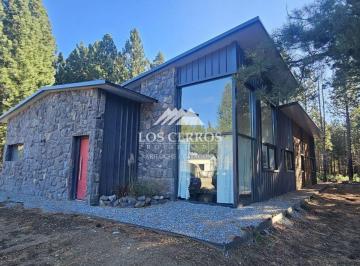 Casa · 213m² · 5 Ambientes · 1 Cochera · Casa en Venta - Dos Valles - Bariloche - 3 Dorm,3 Baños, Apta Credito