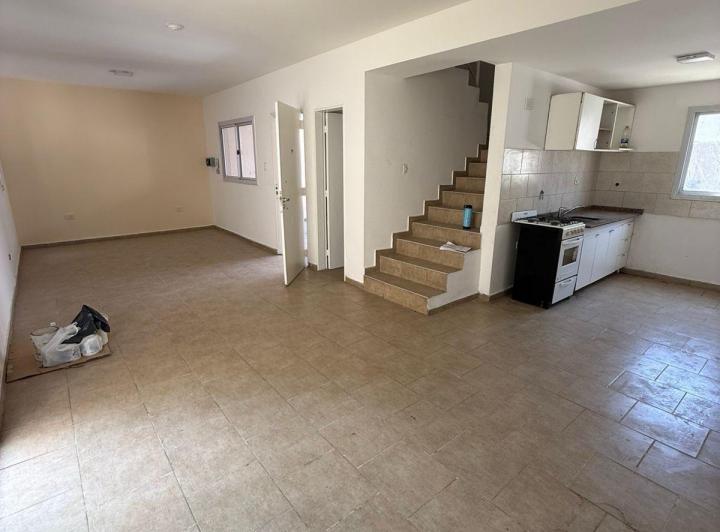 Casa · 150m² · 4 Ambientes · 1 Cochera