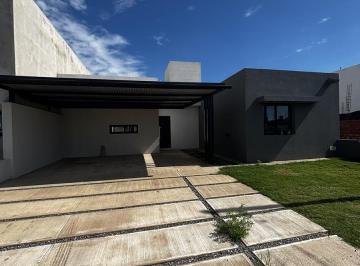 Casa · 125m² · 5 Ambientes · 2 Cocheras · Casa 3 Dorm - Docta