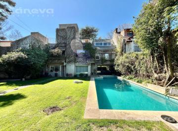 Casa · 515m² · 5 Ambientes · 4 Cocheras · Espectacular Casa en Martinez con Jardin y Pileta