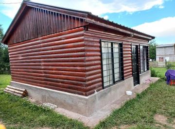 Casa · 142m² · 8 Ambientes · Peru 263, Tanti Nuevo
