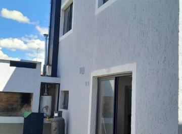 Casa de 8 ambientes, Córdoba · Dùplex en Alquiler Barrio Docta Boulevard, 3 Habitaciones