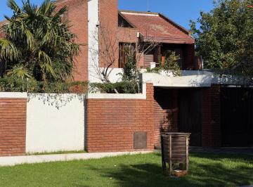 Casa · 206m² · 5 Ambientes · 3 Cocheras · Casa - Las Colinas P. Ramos