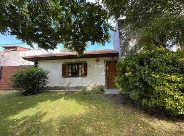 Casa · 180m² · 4 Ambientes · 2 Cocheras · Casa 4 Ambientes, Barrio Lopez de Gomara