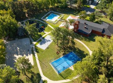 Casa · 108m² · 4 Ambientes · 3 Cocheras · Casa 5 Ambientes con Jardín y Cochera en Haras del Sol, Pilar