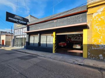 Local comercial · 137m² · 1 Ambiente · 4 Cocheras · Amplio Local Céntrico Para Diferentes Rubros - Rocamora 207 Casi Piaggio