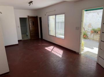 PH · 70m² · 3 Ambientes · PH en Munro