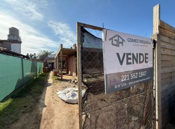 Casa · 100m² · 4 Ambientes · 2 Cocheras · Casa en La Plata