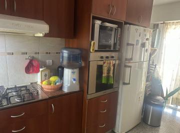 Departamento · 50m² · 2 Ambientes · Departamento en Florida Mitre/este de 2 Amb Sobre Maipu
