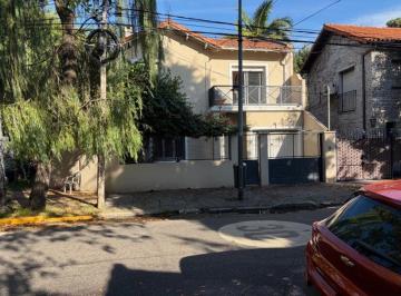 Casa · 185m² · 4 Ambientes · 1 Cochera · Exc Ubic C/av y Quinta Pres Chal 2 Pl 3 Dor Ste Fdo Gge