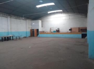 Bodega-Galpón · 284m² · Excelente Galpón a m de Av Juan B. Justo